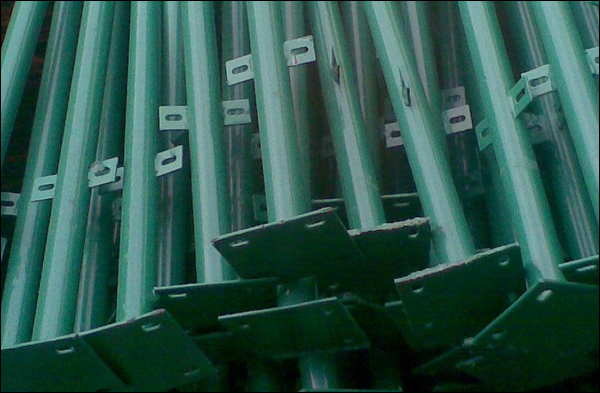 17 gauge galvanized steel tube post green pvc coated for pvc coated mesh fencing system